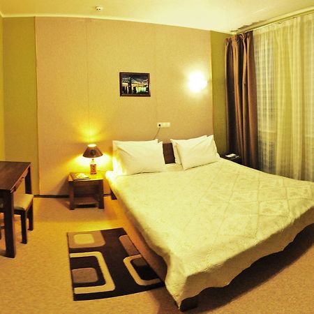 Hotel An-2 Charków Zewnętrze zdjęcie