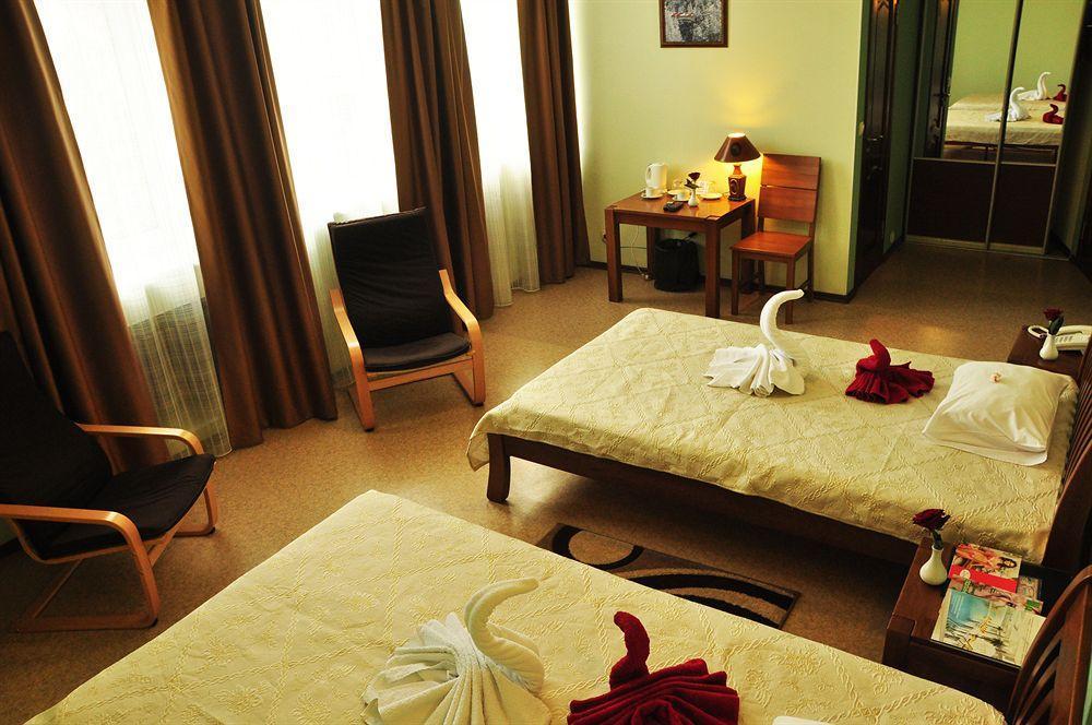Hotel An-2 Charków Zewnętrze zdjęcie