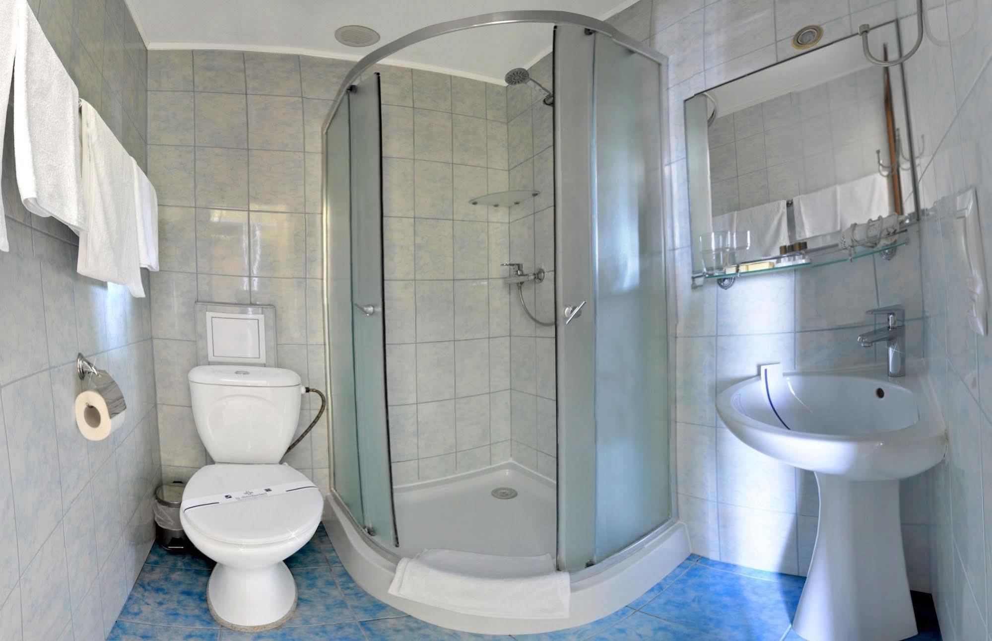 Hotel An-2 Charków Zewnętrze zdjęcie