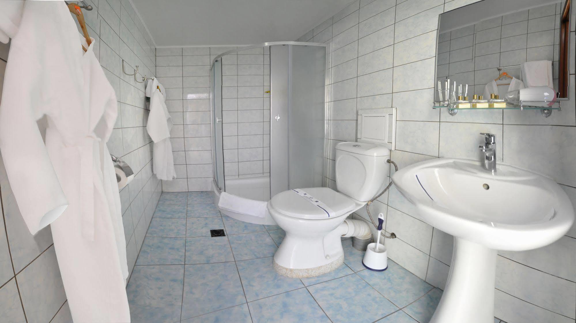 Hotel An-2 Charków Zewnętrze zdjęcie