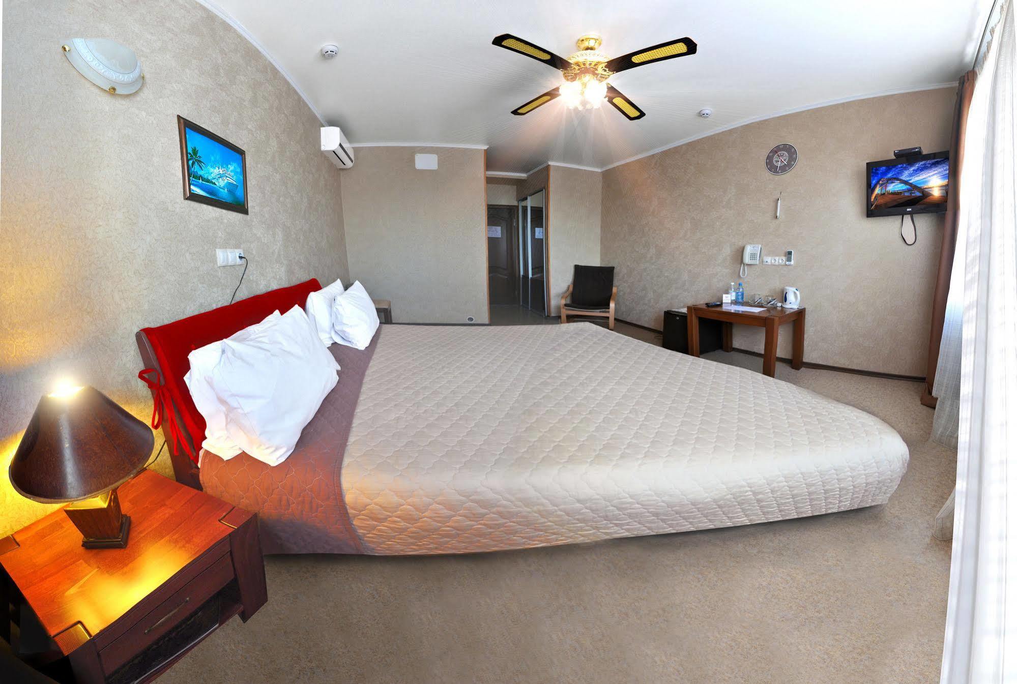 Hotel An-2 Charków Zewnętrze zdjęcie