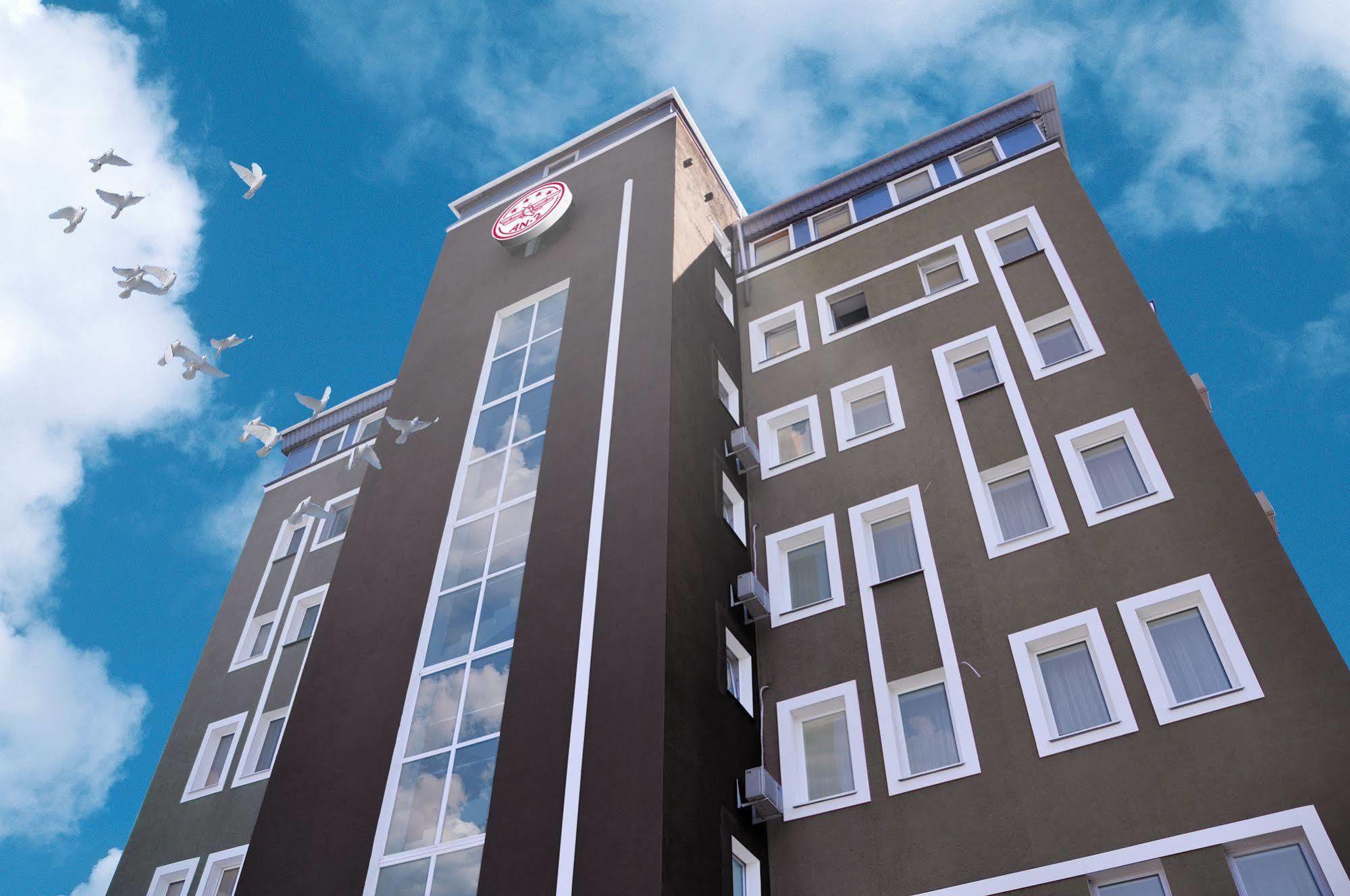 Hotel An-2 Charków Zewnętrze zdjęcie