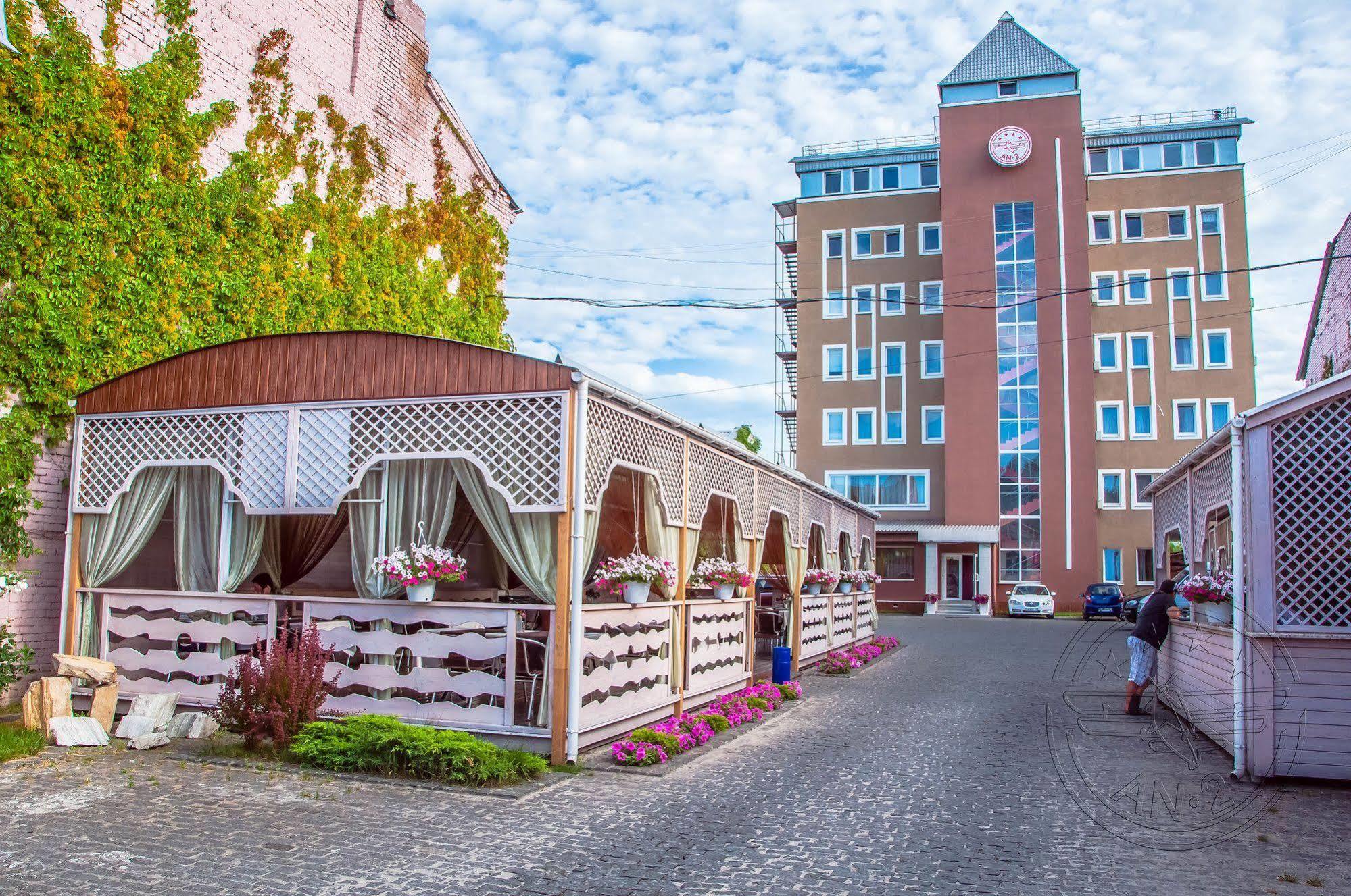Hotel An-2 Charków Zewnętrze zdjęcie